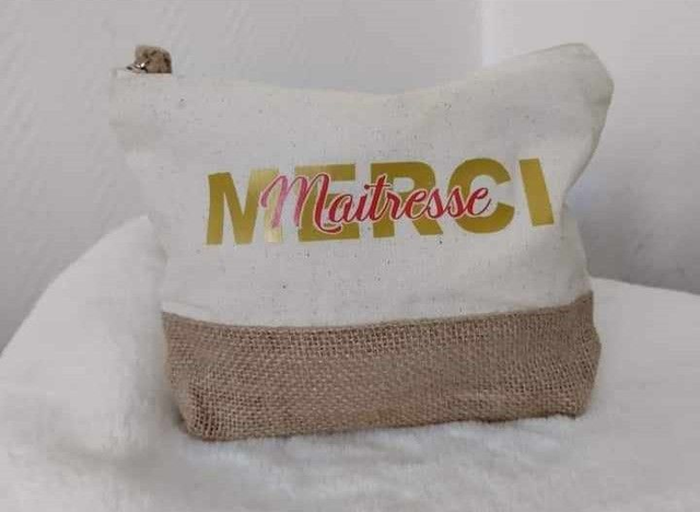 ✨ Trousse tendance en coton et jute – personnalisable