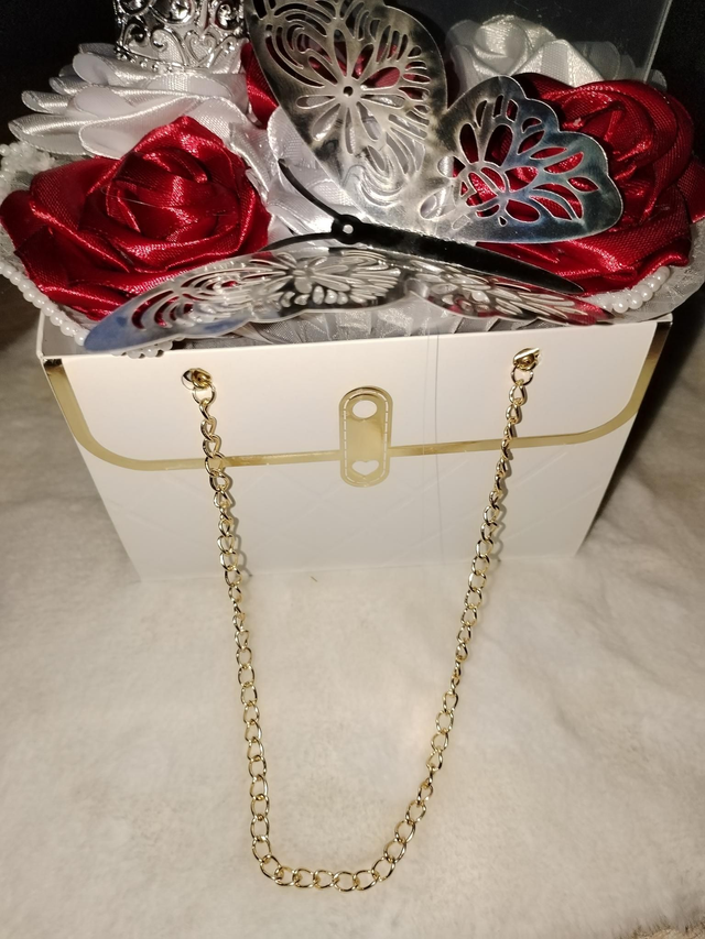 Panier de fleurs éternelle - douceurs printanière à composer